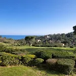 Cap Esterel Agay Raphael Vue 4 Personnes Chez Evelyne Saint-Raphaël